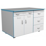 Столы лабораторные